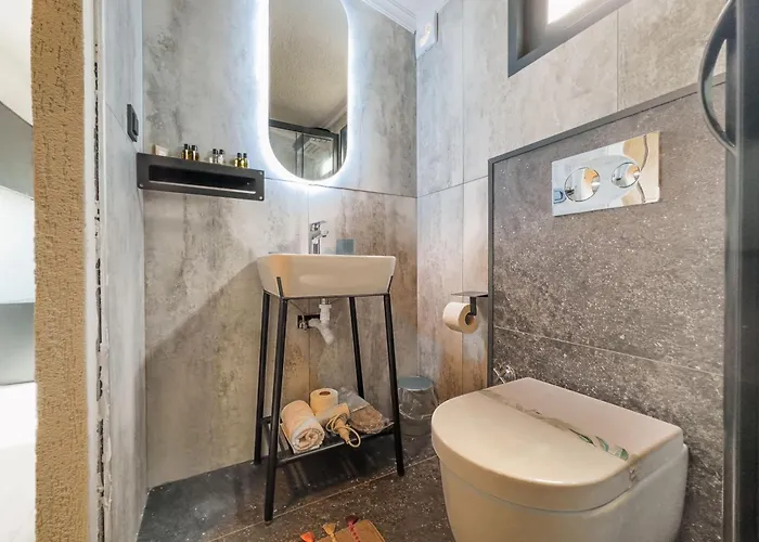 Mossa Afkule Kayakoey Hotel