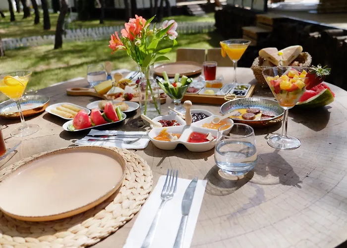 Mossa Afkule Kayakoey *